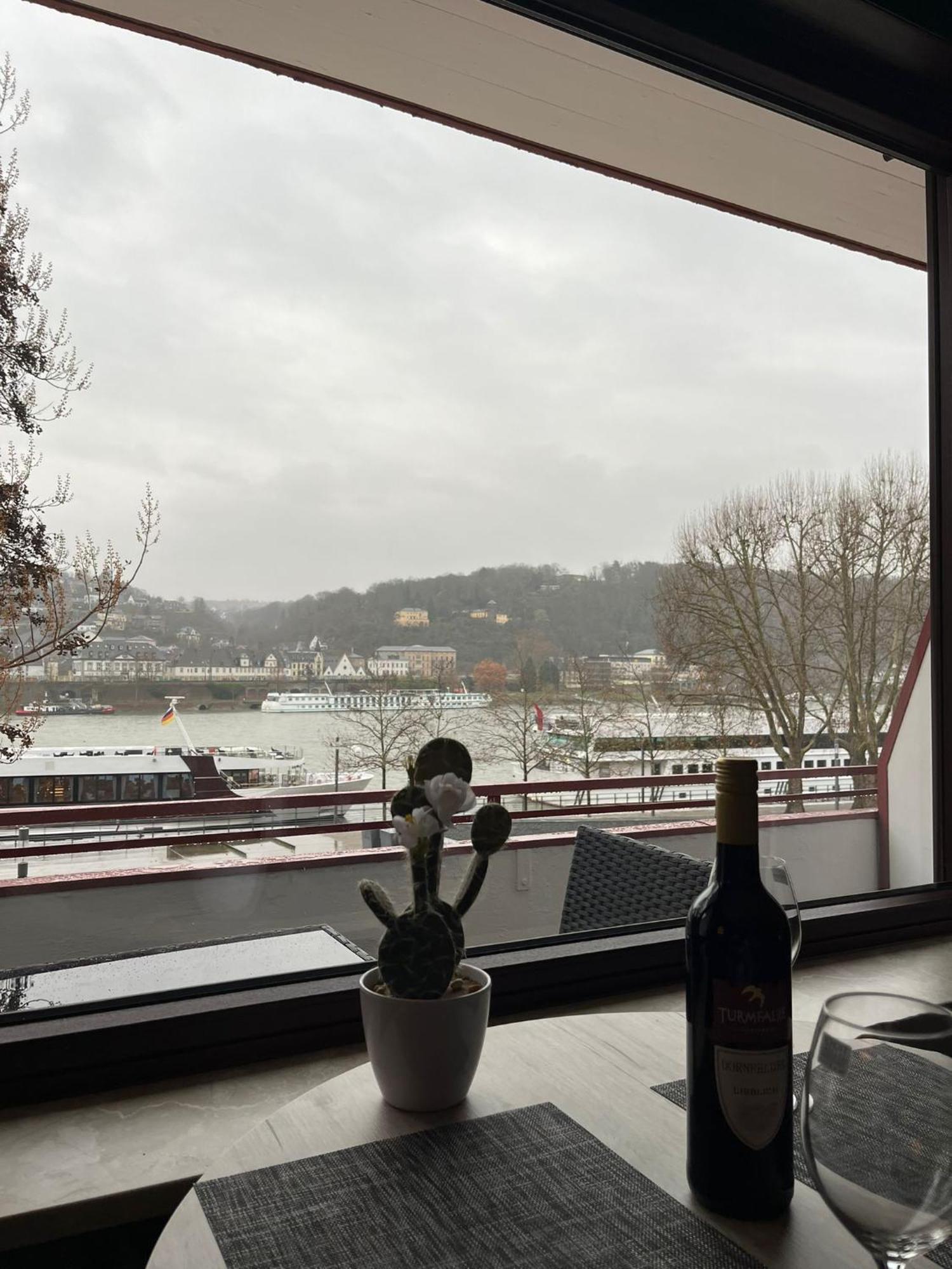 קובלנץ Rheinpanorama Suite Mit Balkon מראה חיצוני תמונה