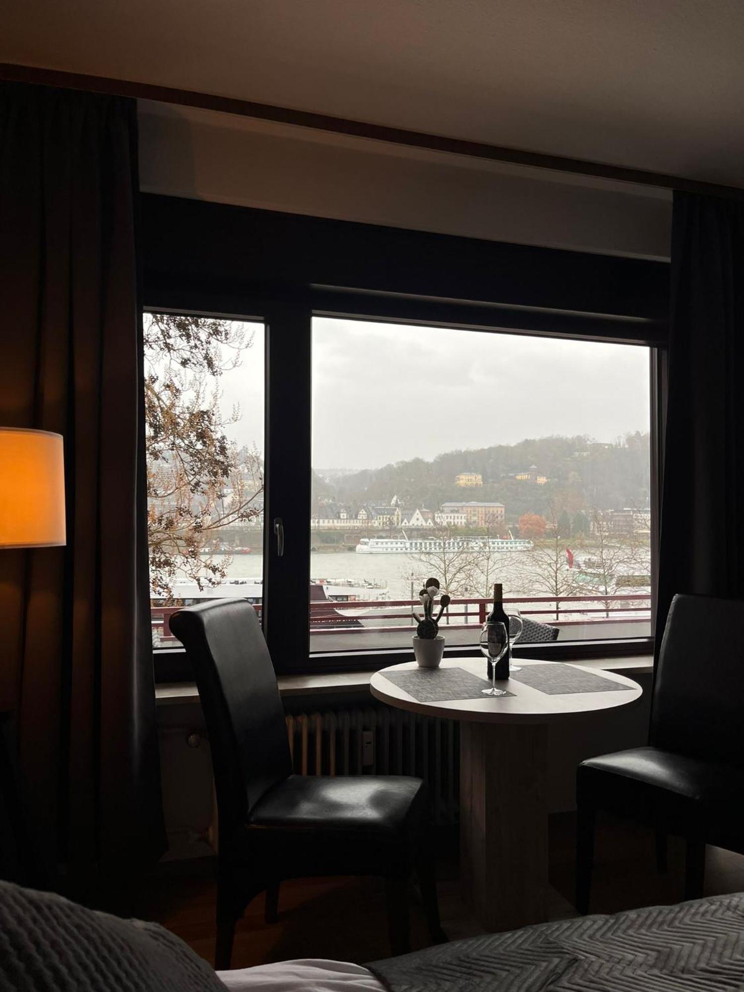 קובלנץ Rheinpanorama Suite Mit Balkon מראה חיצוני תמונה
