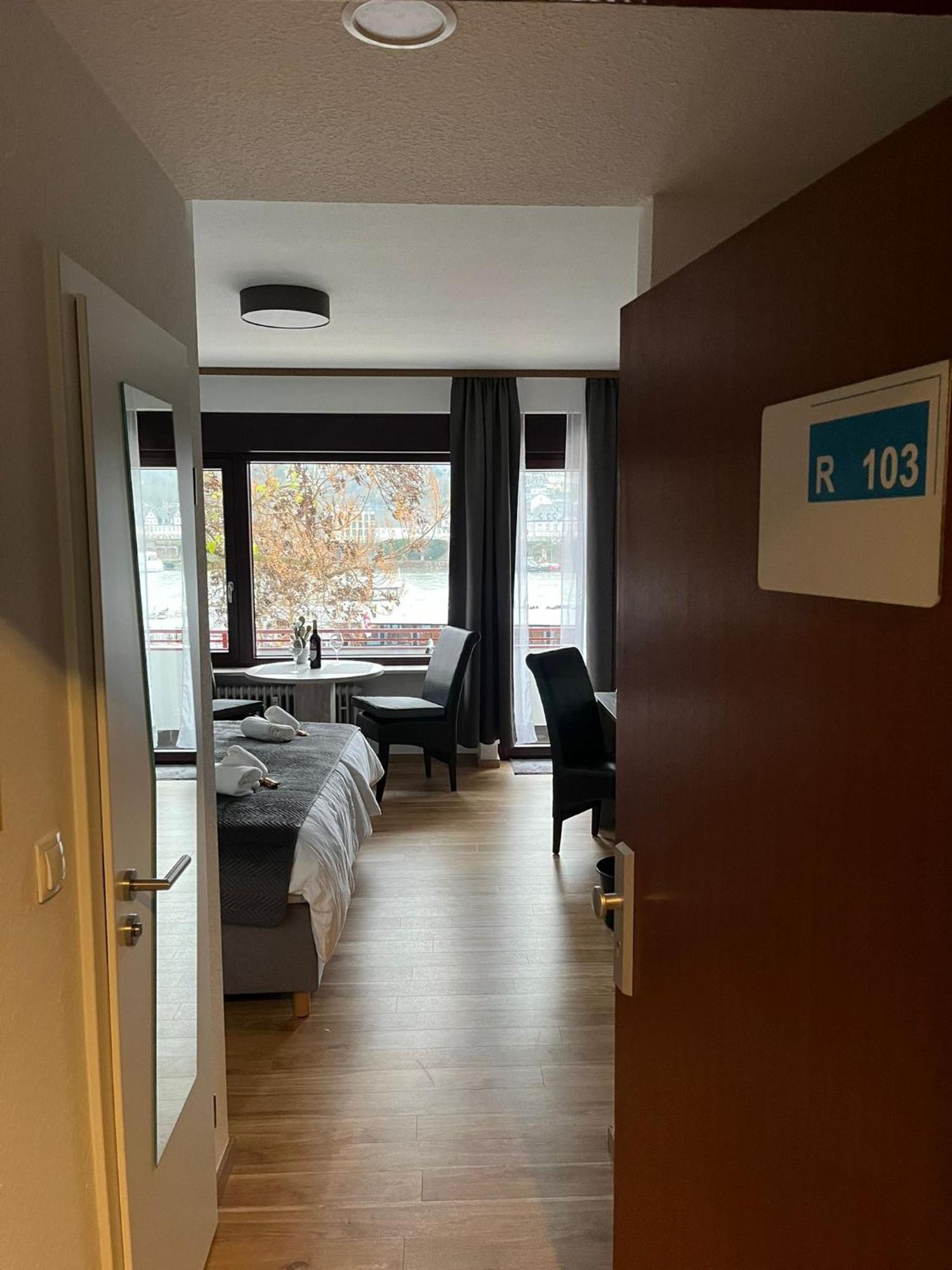 קובלנץ Rheinpanorama Suite Mit Balkon מראה חיצוני תמונה